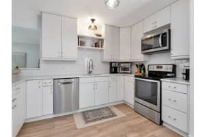 2822 BAY AVENUE, TAMPA, FL 33611 Sold 07/31/25