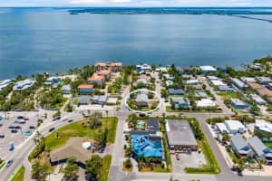 202 PEACOCK LANE, BRADENTON BEACH, FL 34217 Sold 08/22/25