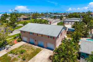 202 PEACOCK LANE, BRADENTON BEACH, FL 34217 Sold 08/22/25