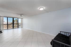 255 DOLPHIN POINT, CLEARWATER BEACH, FL 33767 - MLS#MFRTB8396659