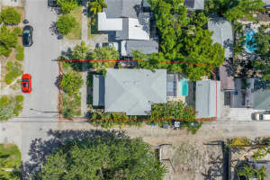 1822 1ST STREET, ST PETERSBURG, FL 33705 Sold 07/31/25