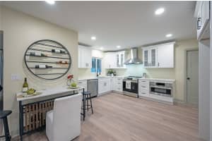 11322 CARROLLWOOD DRIVE, TAMPA, FL 33618 Sold 06/30/25
