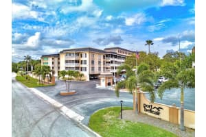 139 Bluff View Dr #405, BELLEAIR BLUFFS
