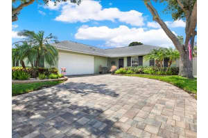 13186 LINDEN PLACE DRIVE, SEMINOLE, FL 33776 Sold 07/15/25