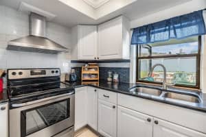 1304 CEDAR COURT, TARPON SPRINGS, FL 34689 - MLS#MFRTB8396768