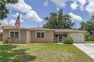 2415 York St N, ST PETERSBURG