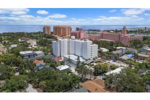 700 BEACH DRIVE, ST PETERSBURG, FL 33701 Sold 08/01/25