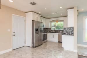 2165 CAMPUS DRIVE, CLEARWATER, FL 33764 - MLS#MFRTB8396804