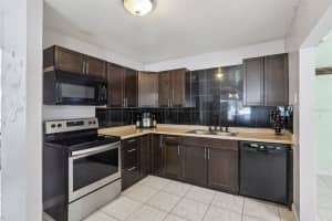 109 EMERALD LANE, LARGO, FL 33771 Sold 10/06/25