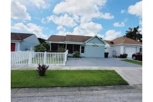 1918 CROWN PARK DR, VALRICO, FL 33594 - MLS#MFRTB8397029