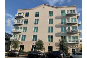 644 3rd Ave S #402, ST PETERSBURG