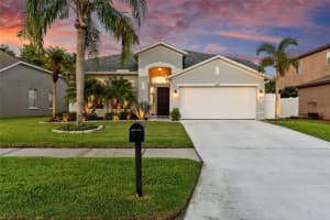 1631 Shady Oaks Dr, OLDSMAR