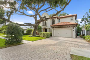 3307 KNIGHTS AVENUE, TAMPA, FL 33611 Sold 08/18/25