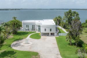 11313 Knights Griffin Rd, THONOTOSASSA