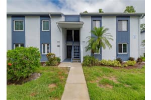 120 Cypress Ln #120, OLDSMAR