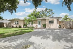 6220 MURDOCK AVENUE, SARASOTA, FL 34231 - MLS#MFRTB8397185