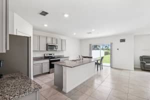 33657 FIELD MAPLE LOOP, WESLEY CHAPEL, FL 33545 - MLS#MFRTB8397205