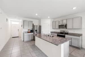 33657 FIELD MAPLE LOOP, WESLEY CHAPEL, FL 33545 - MLS#MFRTB8397205