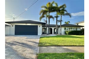 320 PALM ISLAND, CLEARWATER BEACH, FL 33767 - MLS#MFRTB8397206