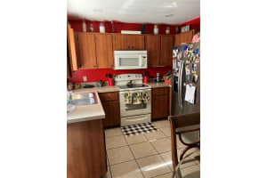 110 CHESTER STREET, LEESBURG, FL 34748 Sold 06/30/25