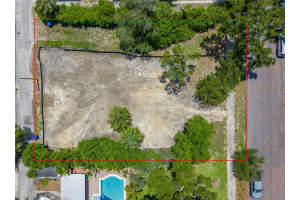 300 25TH AVENUE, ST PETERSBURG, FL 33704 Sold 08/20/25