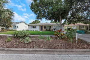 245 GROVE CIR N, DUNEDIN, FL 34698 - MLS#MFRTB8397311