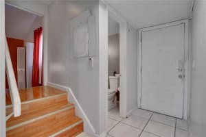 6338 NEWTOWN CIRCLE, TAMPA, FL 33615 - MLS#MFRTB8397354