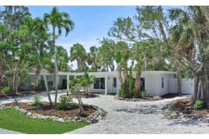 451 Avenida De Mayo, SARASOTA
