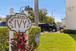 5725 80TH STREET, ST PETERSBURG, FL 33709 - MLS#MFRTB8397578