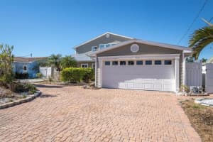 538 Crystal Dr, MADEIRA BEACH