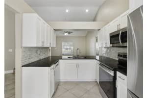4607 COUNTRY HILLS COURT, PLANT CITY, FL 33566 Sold 08/12/25