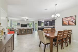 28568 TRANQUIL LAKE CIRCLE, WESLEY CHAPEL, FL 33543 Sold 09/03/25