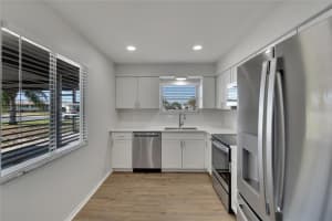 1207 CHEVY CHASE DRIVE, SUN CITY CENTER, FL 33573 - MLS#MFRTB8397658