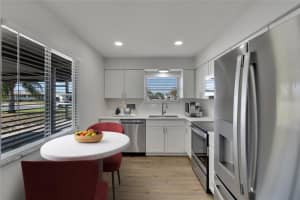 1207 CHEVY CHASE DRIVE, SUN CITY CENTER, FL 33573 - MLS#MFRTB8397658