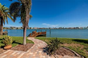 208 Bath Club Blvd N, NORTH REDINGTON BEACH