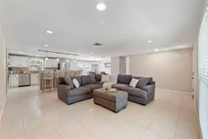 4307 FOXGLEN LANE, TAMPA, FL 33624 Sold 08/25/25