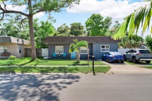 12316 Eldon Dr, LARGO