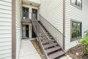 326 MOORINGS COVE DRIVE, TARPON SPRINGS, FL 34689 Sold 08/15/25