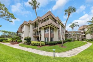 3035 Countryside Blvd #16b, CLEARWATER
