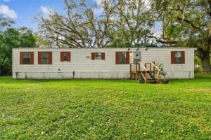 18424 LAWRENCE ROAD, DADE CITY, FL 33523 - MLS#MFRTB8397897