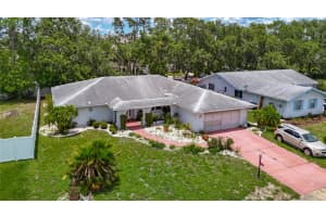1607 New Bedford Dr, SUN CITY CENTER