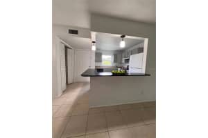 2850 SOMERSET PARK DRIVE, TAMPA, FL 33613 - MLS#MFRTB8397912