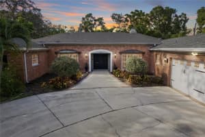 302 Eastleigh Dr, BELLEAIR