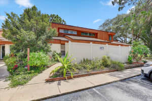 2078 Sunset Point Rd #83, CLEARWATER