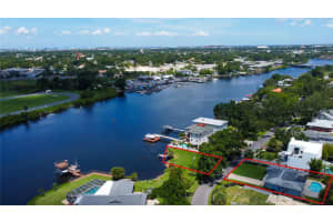 2205 N Riverside Dr, TAMPA
