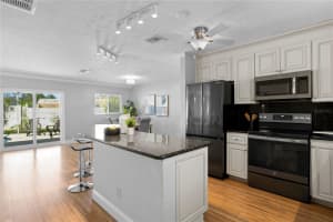 529 59TH WAY, ST PETERSBURG, FL 33707 Sold 07/25/25