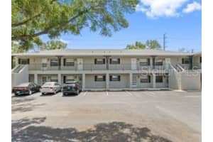 101 Lake Ave Ne #121, LARGO