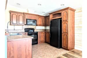 6621 KUMQUAT DRIVE, NEW PORT RICHEY, FL 34653 Sold 08/28/25