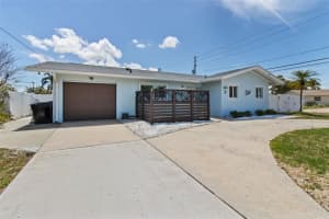 2 79th St S, ST PETERSBURG