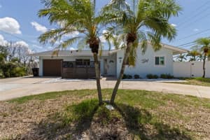 2 79TH STREET, ST PETERSBURG, FL 33707 - MLS#MFRTB8398301